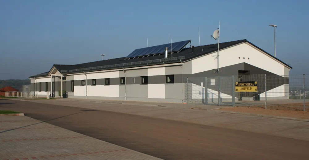 Neubau Sportanlage mit Funktionsgebäude Oelsnitz/Erzgeb. – Projekt des Architekturbüros Dipl.-Ing. Thomas Näther, 2011 - 2012
