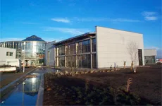 Rhönklinik Leipzig Sporthalle und Schwimmbad – Projekt des Architekturbüros Dipl.-Ing. Thomas Näther, 2000