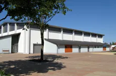 Sporthalle Albert-Einstein-Gymnasium Neubrandenburg – Projekt des Architekturbüros Dipl.-Ing. Thomas Näther, 2005 - 2008